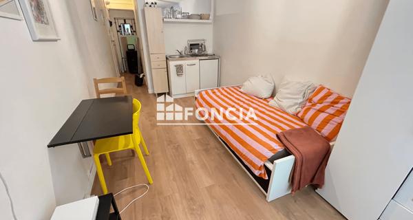 Location Chambre 16.5 m² - Versailles 78000