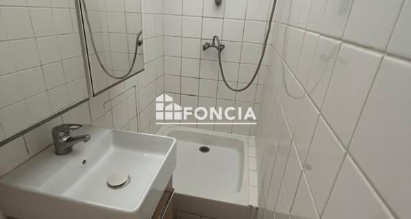 Location Chambre 16.5 m² - Versailles 78000