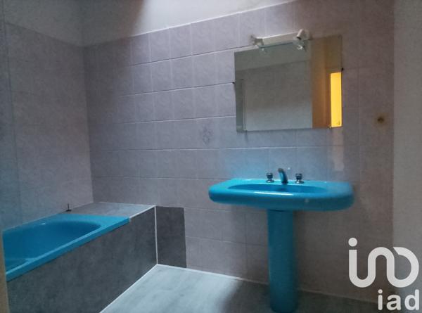 Maison 5 pièces de 68 m² à Sury-le-Comtal (42450)