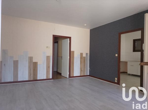 Maison 5 pièces de 68 m² à Sury-le-Comtal (42450)