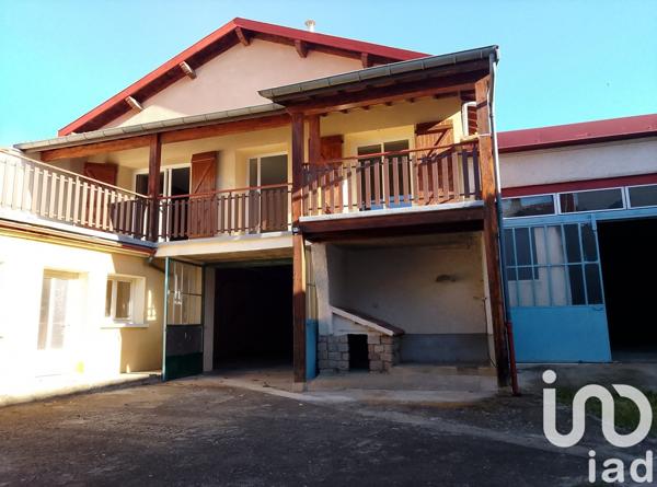 Maison 5 pièces de 68 m² à Sury-le-Comtal (42450)