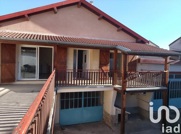 Maison 5 pièces de 68 m² à Sury-le-Comtal (42450)