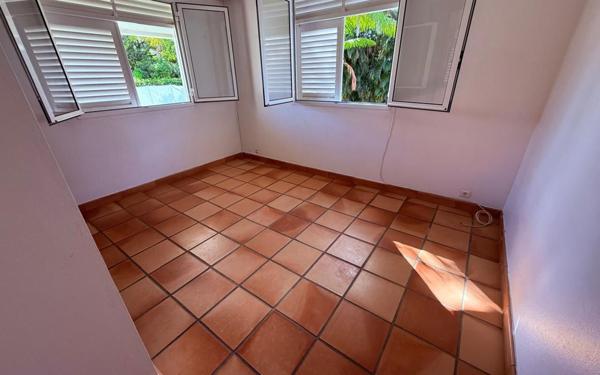 Maison à vendre    4 pièces •  Cayenne