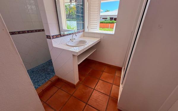 Maison à vendre    4 pièces •  Cayenne