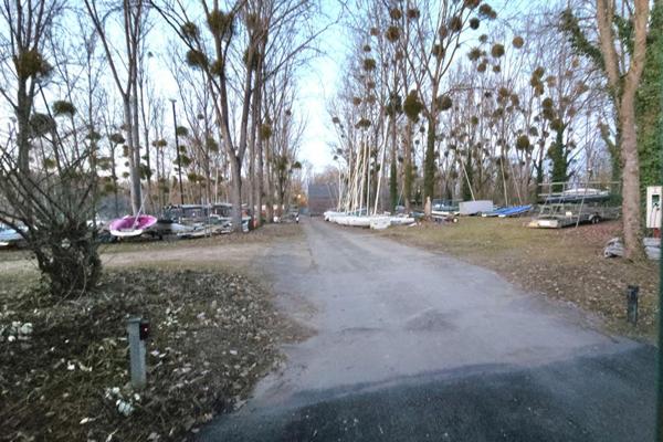 95000 CERGY - MURS, maison à réhabiliter près d'hôtel prestige terrain 685 m²