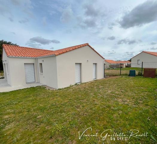 Maison 2024- 4 pieces- 3 chambres-terrain 368 m²