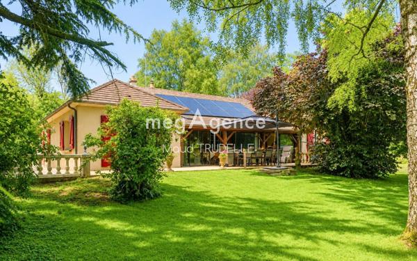 Maison à Saint-Saturnin, 72650 - 6 pièces 165m²
