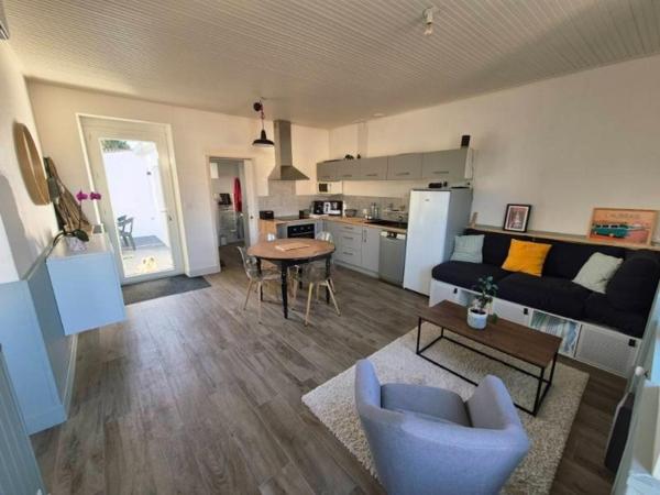 MAISON DE VILLE RÉNOVÉE – "PRÊTE À VIVRE"