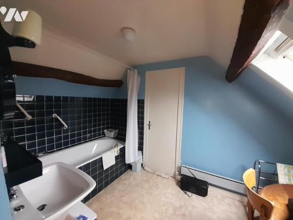 Maison de bourg - LE BIGNON DU MAINE 