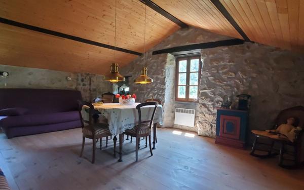 Maison à vendre    4 pièces • 124 m2 Largentière