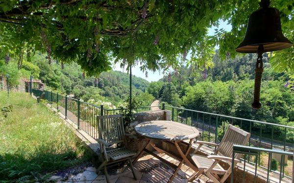 Maison à vendre    4 pièces • 124 m2 Largentière