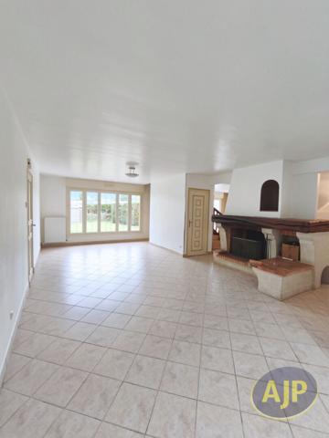 Location maison Chaze Sur Argos : 890 € - AJP Immobilier Segré