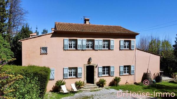 Maison à vendre 6 pièces de 199 m²