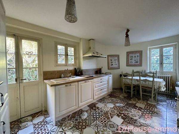 Maison à vendre 6 pièces de 199 m²