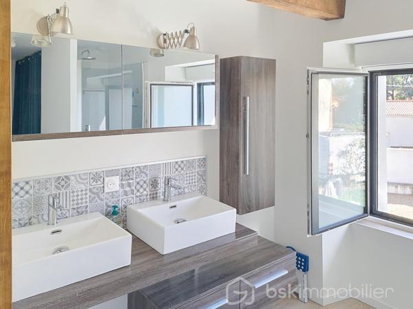 Maison de village de 259 m²