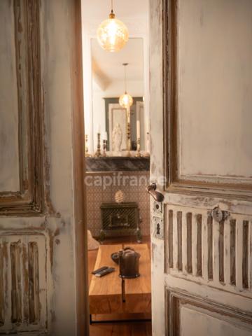 Demeure d'exception au coeur de l'ancienne rue Royale, 6 pièces, 290 m2 avec petit patio  (32)