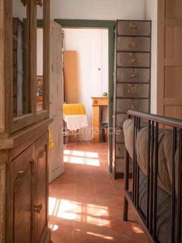 Demeure d'exception au coeur de l'ancienne rue Royale, 6 pièces, 290 m2 avec petit patio  (32)