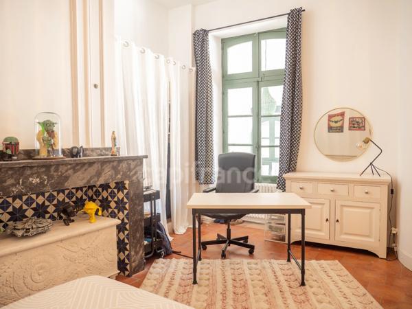 Demeure d'exception au coeur de l'ancienne rue Royale, 6 pièces, 290 m2 avec petit patio  (32)