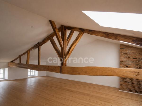 Demeure d'exception au coeur de l'ancienne rue Royale, 6 pièces, 290 m2 avec petit patio  (32)