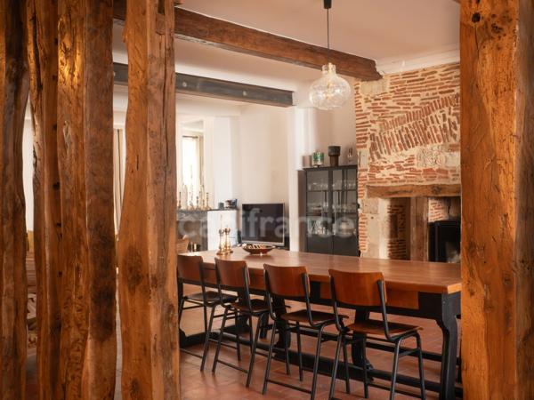 Demeure d'exception au coeur de l'ancienne rue Royale, 6 pièces, 290 m2 avec petit patio  (32)