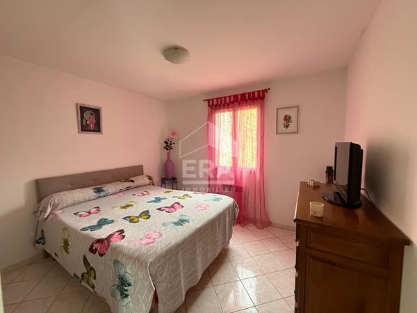 A VENDRE  83470 SAINT MAXIMIN LA  SAINTE BAUME MAISON TYPE 3 DE PLAIN PIED 82 M² DOUBLE GARAGE SUR UN TERRAIN DE 850M² ENVIRON