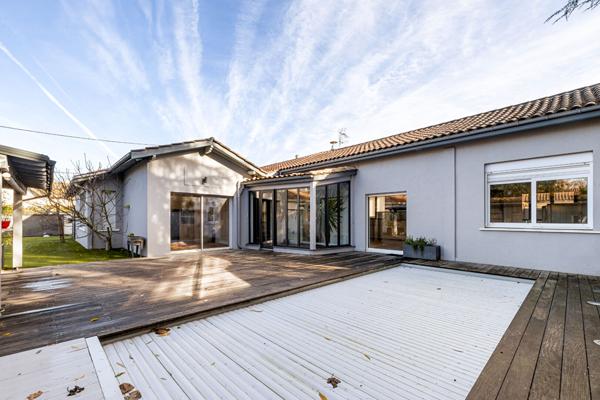 PESSAC PAPE CLEMENT MAISON FAMILIALE 8 PIECES