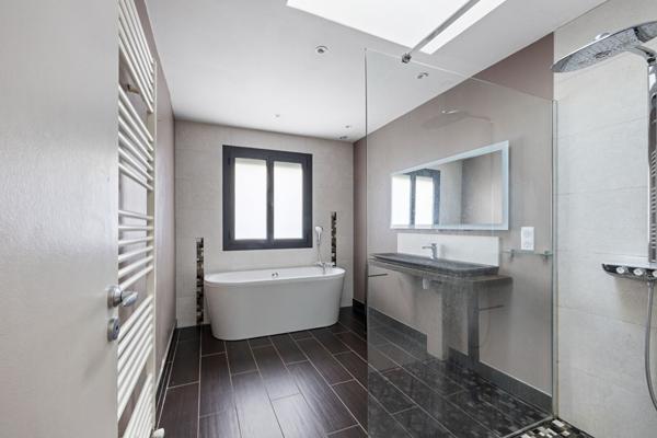 PESSAC PAPE CLEMENT MAISON FAMILIALE 8 PIECES