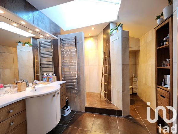 House for sale 7 rooms 300 m² Roullet-Saint-Estèphe