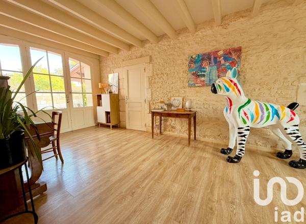 House for sale 7 rooms 300 m² Roullet-Saint-Estèphe