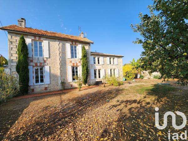 House for sale 7 rooms 300 m² Roullet-Saint-Estèphe