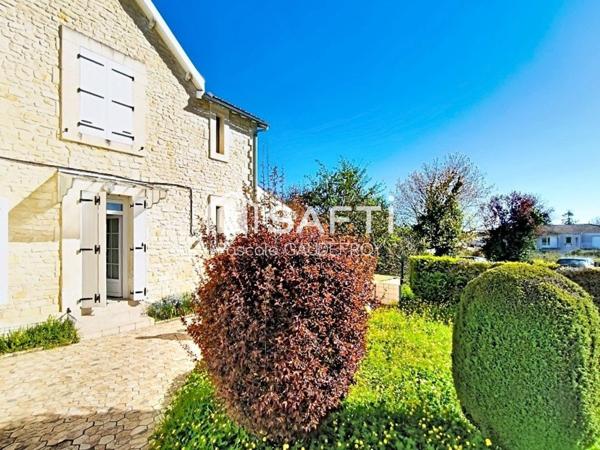 CHARENTAISE SANS TRAVAUX D'ENVIRON 120 M² SUR PARCELLE DE 487 m².