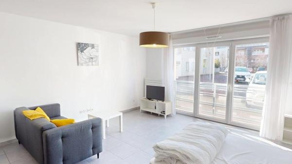 APPARTEMENT T1 PRET A VIVRE STATIONNEMENT COUVERT
