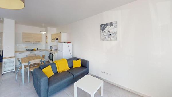 APPARTEMENT T1 PRET A VIVRE STATIONNEMENT COUVERT