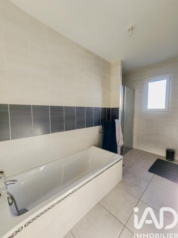 Maison à vendre 4 pièces 91 m² Mervent