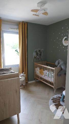 T4