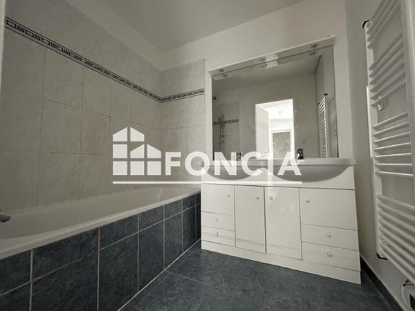 Location Maison 5 pièces 99.38 m² - 48 RUE DU PASTEUR LUTHER KING La Roche Sur Yon 85000