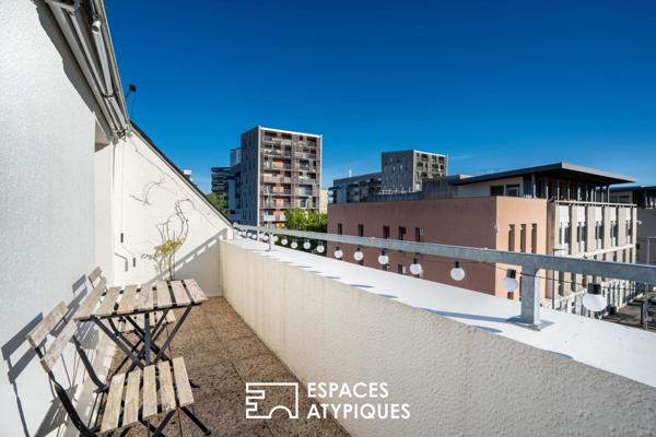 Nantes Île Beaulieu : duplex cathédrale sous les toits avec balcon-terrasse
