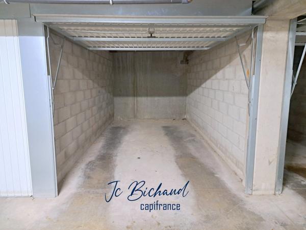 GARAGE à vendre MILLERY (69)