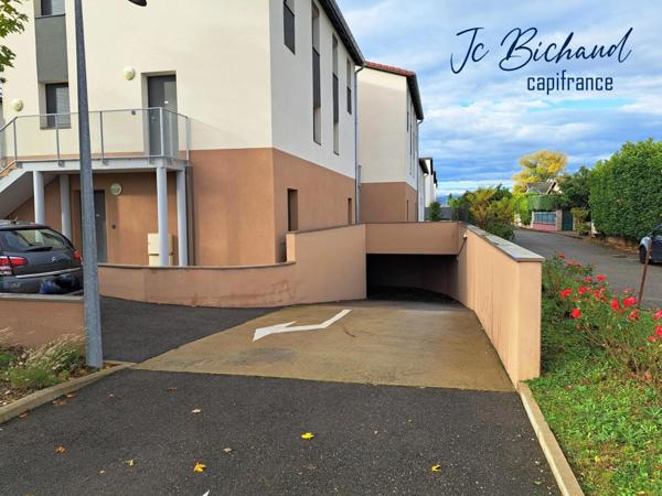 GARAGE à vendre MILLERY (69)