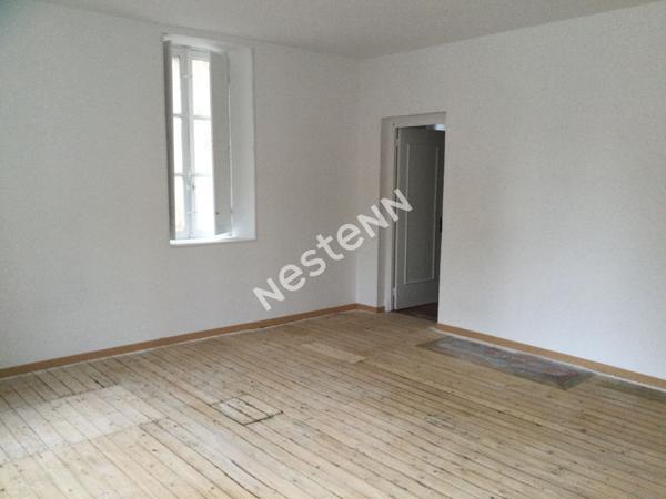 Local commercial de 108 m2 au rez de chaussée