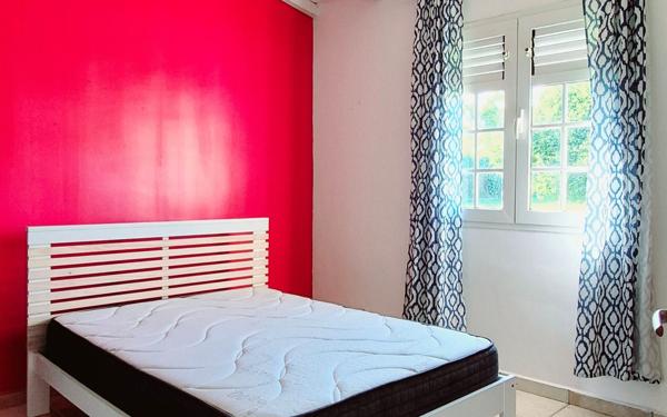 Maison à louer    4 pièces •  Sainte-Rose