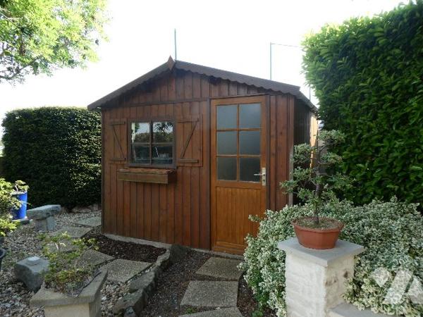 MONDEVILLE Proche commodités et transports