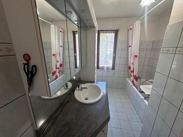 Maison T5 sur sous sol plain pieds