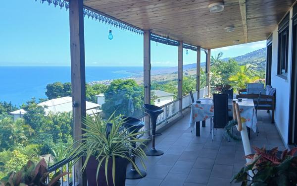 Maison à vendre    3 pièces • 98 m2 Saint-Leu
