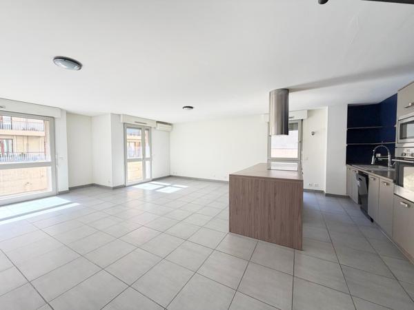 Appartement 3 chambres balcon et parking!