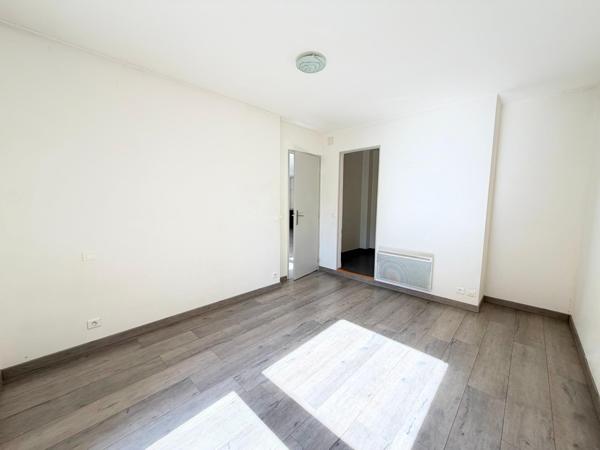 Appartement 3 chambres balcon et parking!