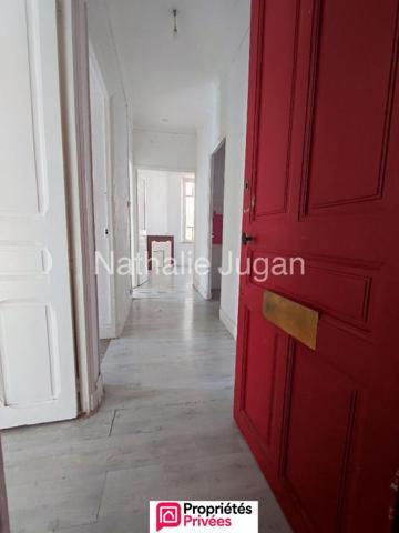 Vente TOULON Ouest - Maison de caractère à rénover de 205 m2 sur 318 m2 de terrain - Garage