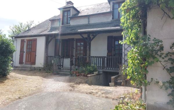 Vente Maison de village Au calme à rafraîchir Saint-silvain-bas-le-roc   