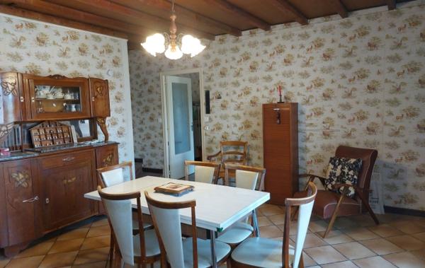 Vente Maison de village Au calme à rafraîchir Saint-silvain-bas-le-roc   