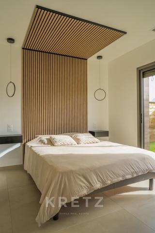 Villa contemporaine avec vue dégagée